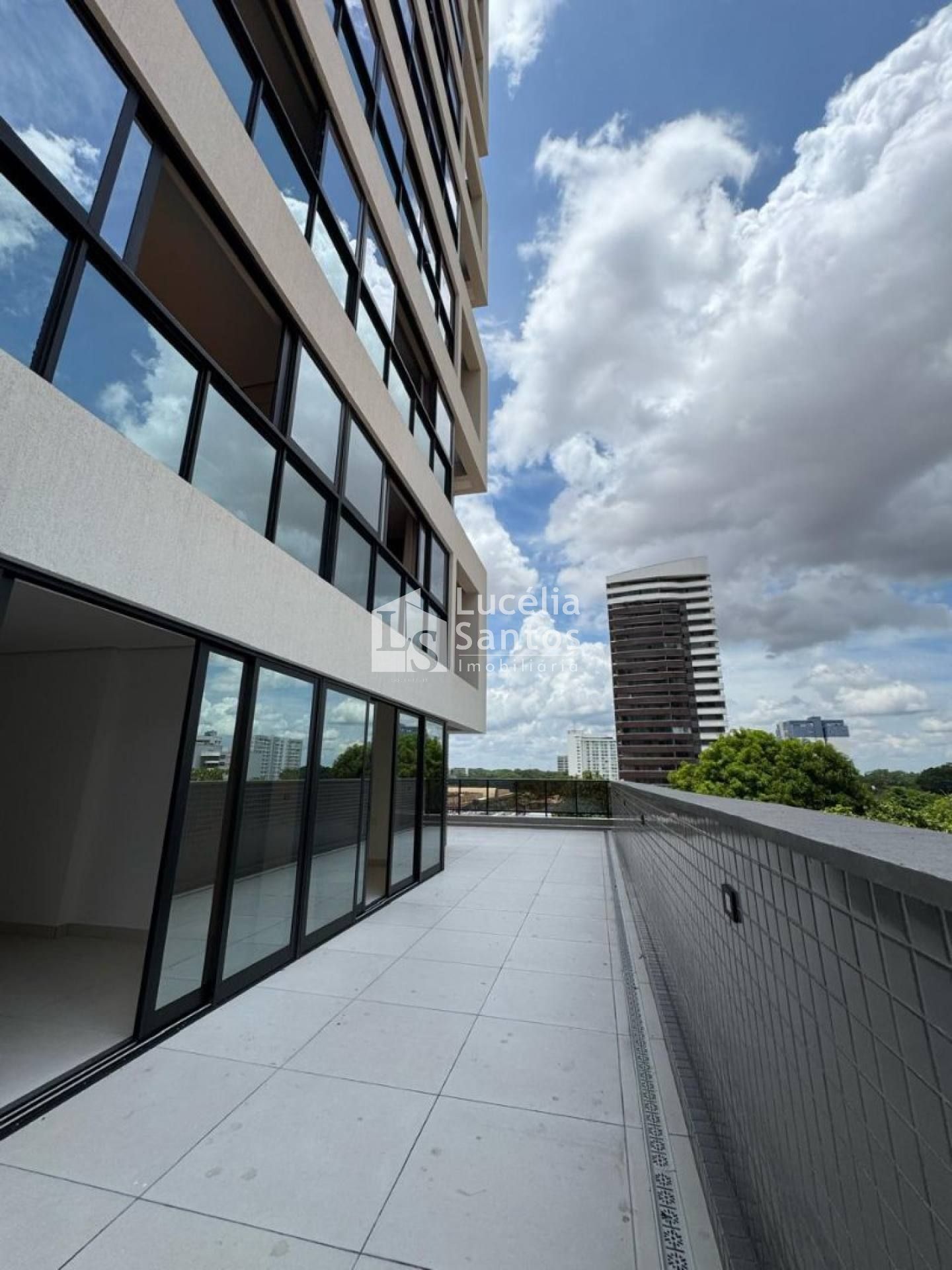 Apartamento à Venda no Edifício Neto Campelo - Teresina - PI