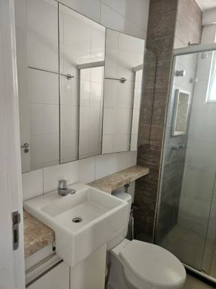 Apartamento para alugar no Condomínio Jacarandá, Teresina-PI.