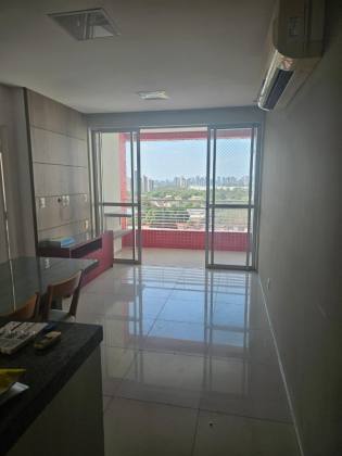 Apartamento para alugar no Condomínio Jacarandá, Teresina-PI.