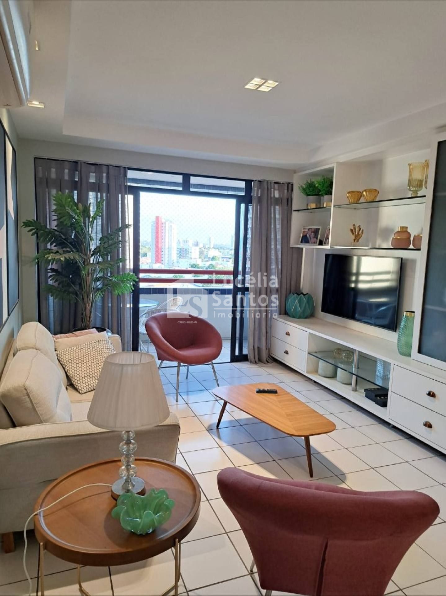 Apartamento à venda no edifício Mansão Rino Levi, Teresina - PI.