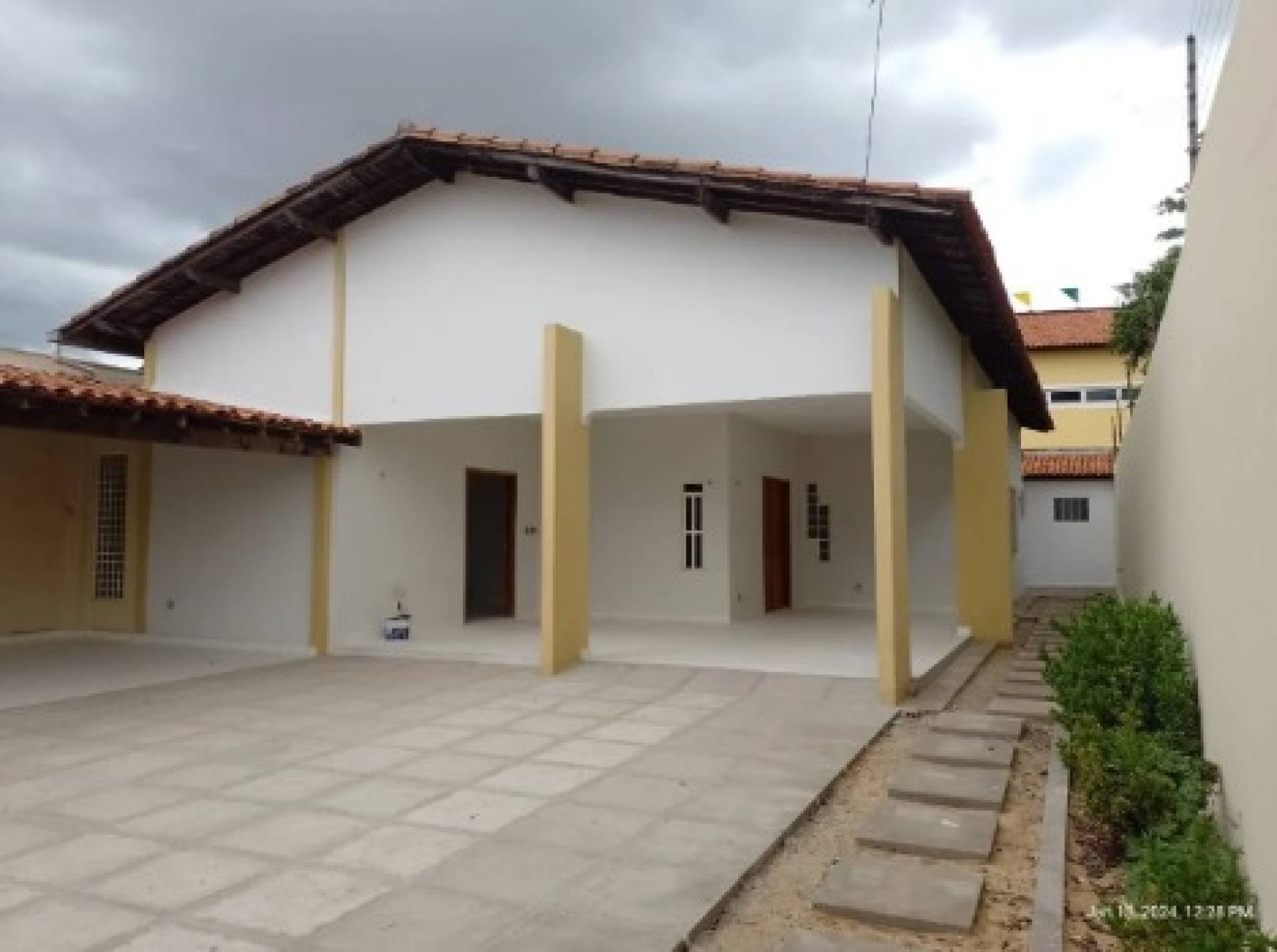 Casa residencial para venda no bairro Recanto das Palmeiras - Teresina, PI.