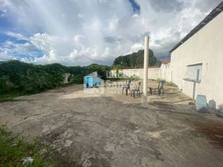 Casa à Venda na Zona Norte para Fins Residencial ou Comercial, Teresina-PI.