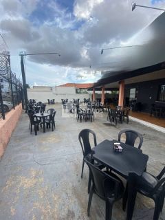 Casa à Venda na Zona Norte para Fins Residencial ou Comercial, Teresina-PI.