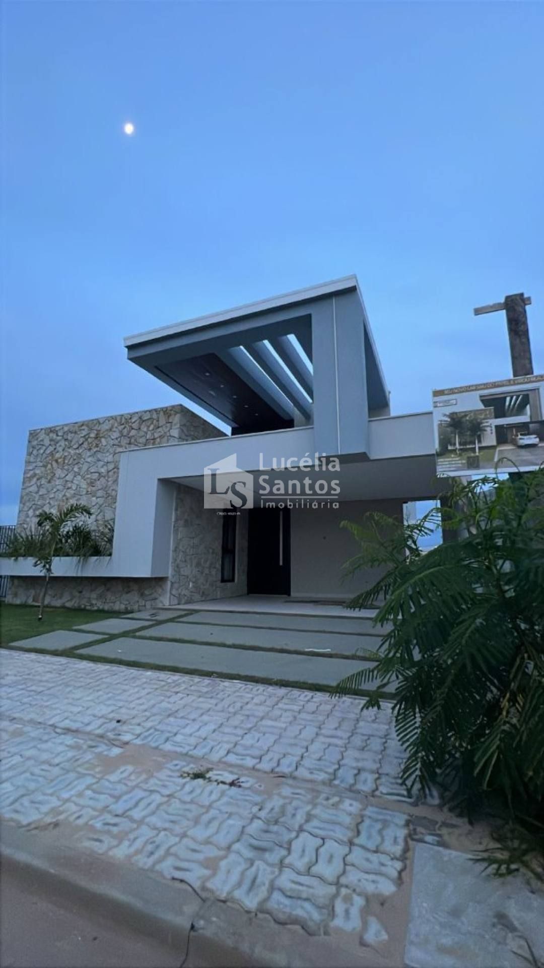 Casa Térrea á Venda no Condomínio Petropolis Residence, Teresina-PI
