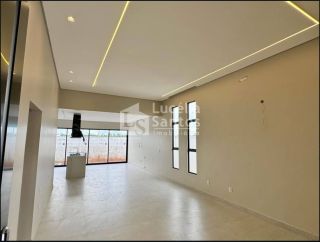 Casa Térrea á Venda no Condomínio Petropolis Residence, Teresina-PI