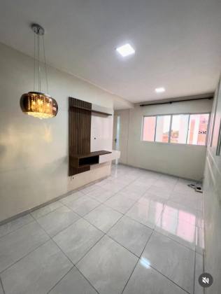 Apartamento à venda no Condomínio Miraflores I, em Timon - MA.