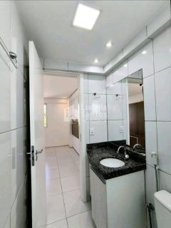 Apartamento à venda no Condomínio Reserva Tropical, em Teresina - PI.