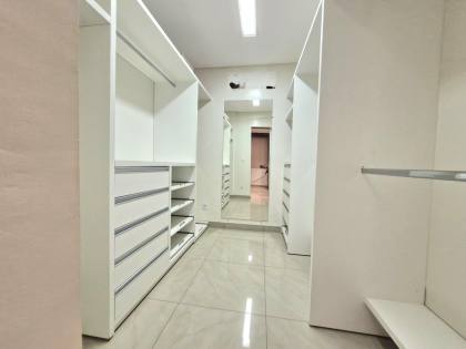 Apartamento à venda no Edifício Paço de Santa Teresina - PI.