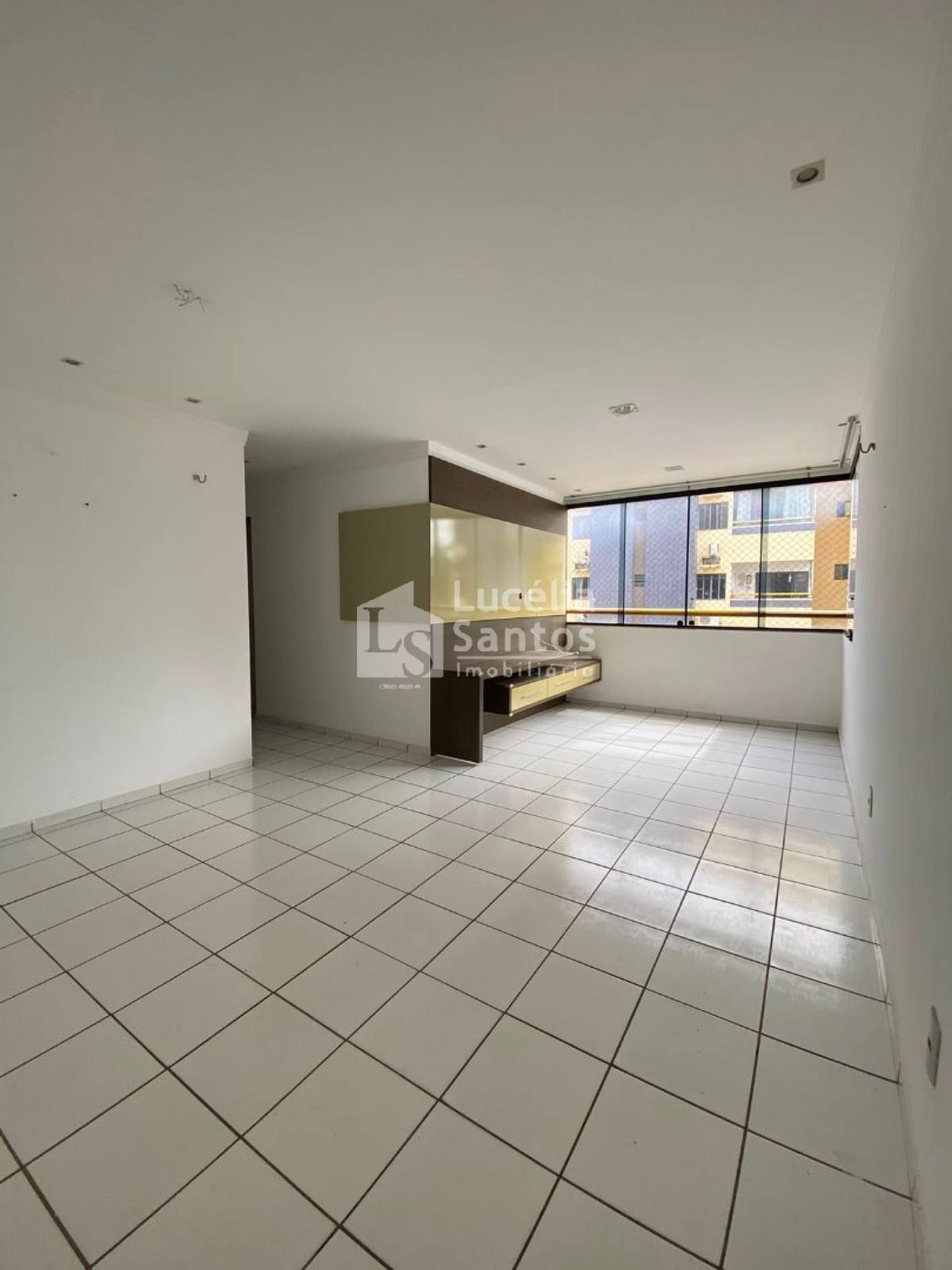 Apartamento à venda no Condomínio Litoral Residence, Teresina-PI