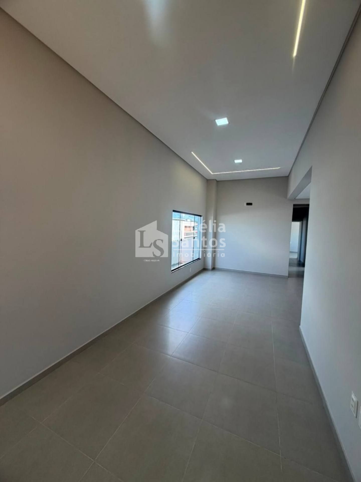 CASA À VENDA NO CONDOMÍNIO ALDEBARAN LESTE, TERESINA-PI