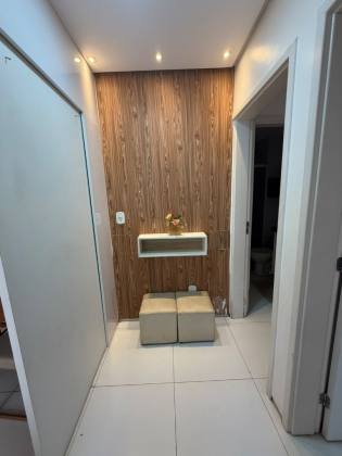 Apartamento mobiliado para locação no Condomínio Parque das Flores,Teresina - PI.