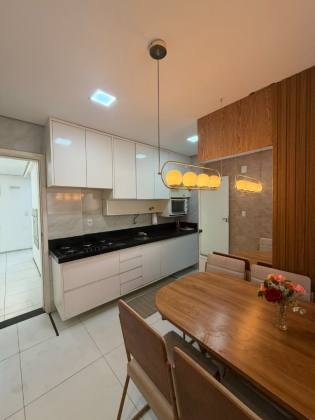 Apartamento mobiliado para locação no Condomínio Parque das Flores,Teresina - PI.