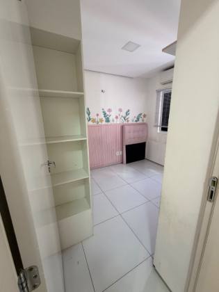 Apartamento mobiliado para locação no Condomínio Parque das Flores,Teresina - PI.