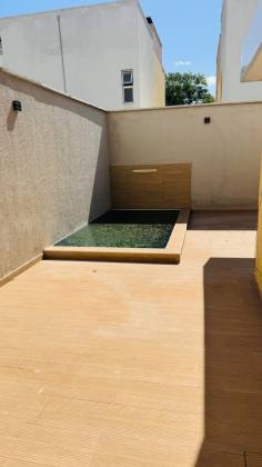 Casa duplex á venda no Condomínio Royal Ville, Teresina-PI.