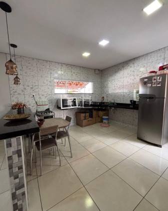 Casa a venda  no bairro Saci, Teresina - PI.