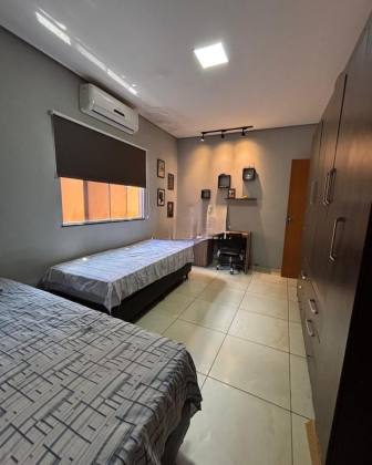 Casa a venda  no bairro Saci, Teresina - PI.