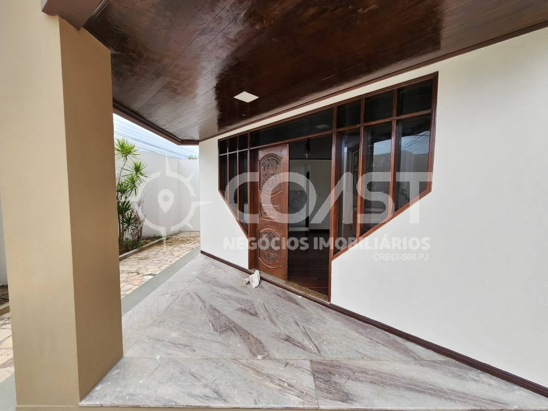 Linda Casa com 03 suítes a Venda em Aracaju - Próxima a Orla de Atalaia