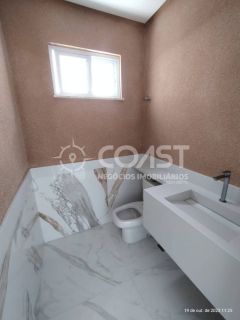 Casa com 04 suítes e terraço no Condomínio Rota do Sol - Aruana