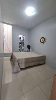 Casa com dois pavimentos (duplex), 04 quartos e 03 suítes, para Vender na Aruana