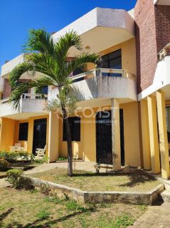 Casa 04 quartos Frente Mar no bairro Aruana