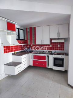 Vendo Excelente Casa 04 quartos Frente Mar no bairro Aruana