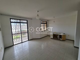 Vendo Excelente Casa 04 quartos Frente Mar no bairro Aruana