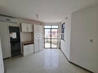 Vendo Excelente Casa 04 quartos Frente Mar no bairro Aruana