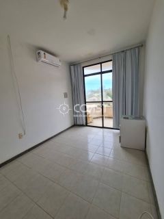 Vendo Excelente Casa 04 quartos Frente Mar no bairro Aruana