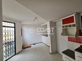 Vendo Excelente Casa 04 quartos Frente Mar no bairro Aruana