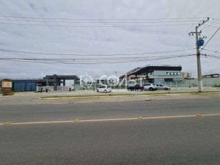 Vendo Excelente Casa 04 quartos Frente Mar no bairro Aruana