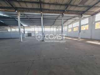 Oportunidade. Aluga-se Galpão Comercial com Doca de 850m².