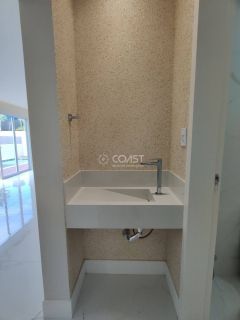 Vende Casa no Condomínio Fragatta com 4 quartos sendo 2 suítes