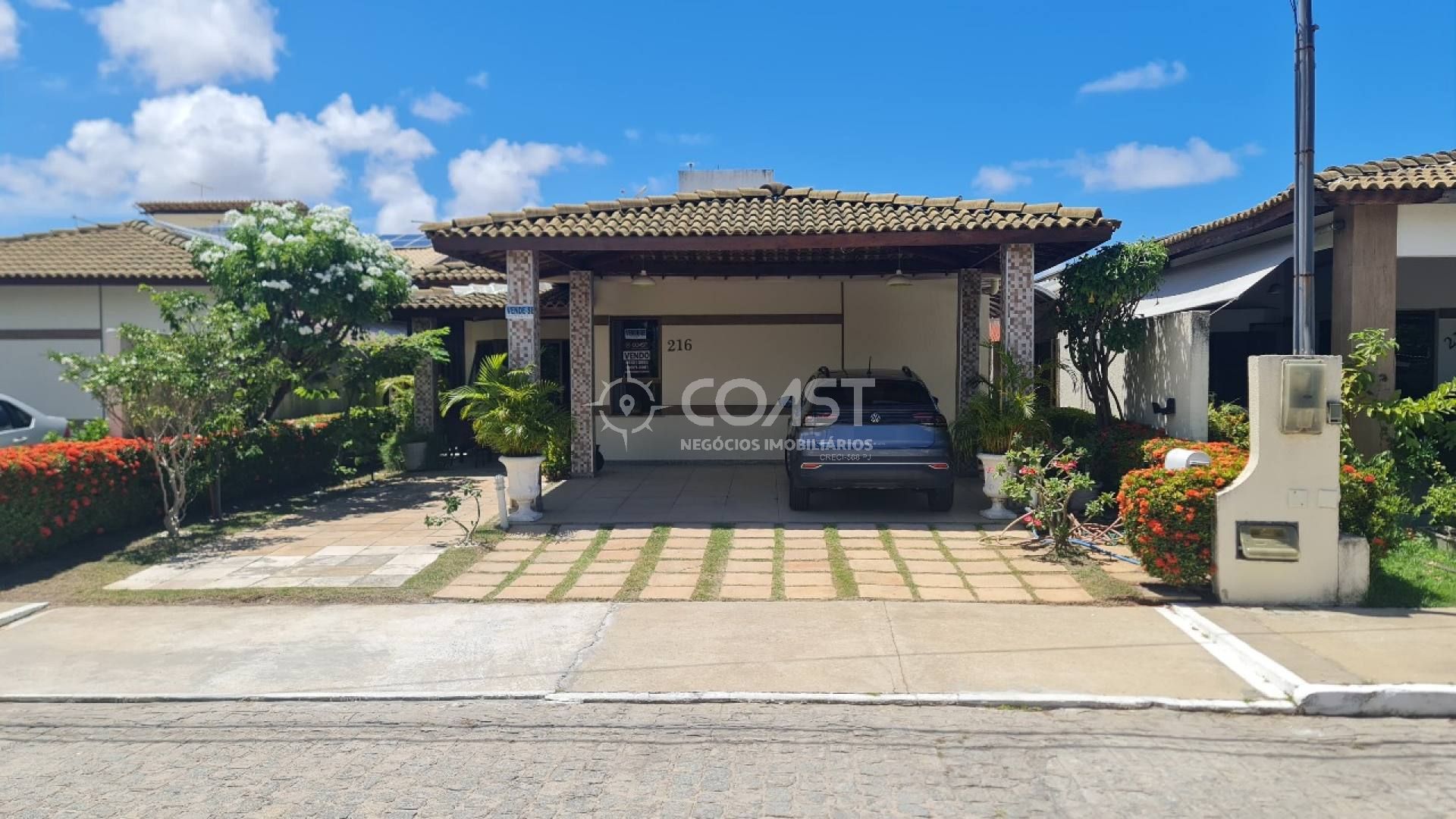 Casa de Condomínio Para Vender com 3 quartos 1 suítes no bairro Aruana em Aracaju