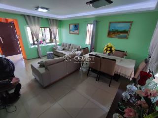 Casa de Condomínio Para Vender com 3 quartos 1 suítes no bairro Aruana em Aracaju