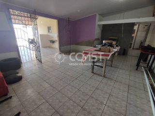 Casa Para Venda com 2 quartos no bairro Aruana em Aracaju