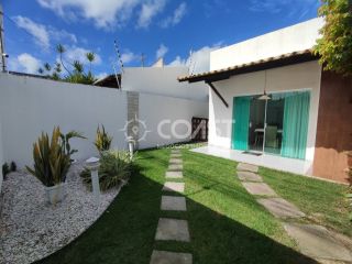 Casa à venda na Aruana com piscina.