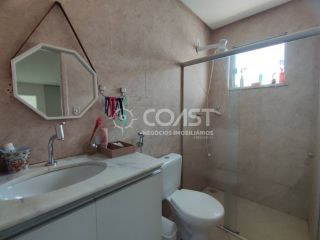 Casa à venda na Aruana com piscina.