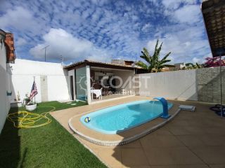 Casa à venda na Aruana com piscina.