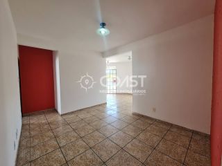 Imóvel Comercial com 10 salas à Venda, na Coroa do Meio.