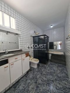 Imóvel Comercial com 10 salas à Venda, na Coroa do Meio.