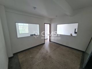 Imóvel Comercial com 10 salas à Venda, na Coroa do Meio.