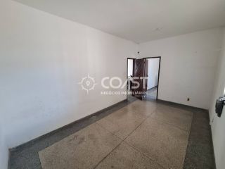 Imóvel Comercial com 10 salas à Venda, na Coroa do Meio.