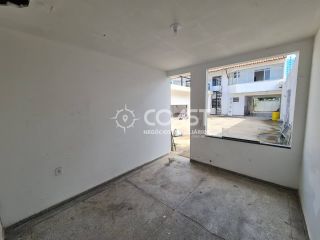Imóvel Comercial com 10 salas à Venda, na Coroa do Meio.