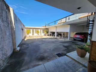 Imóvel Comercial com 10 salas para alugar, na Coroa do Meio.