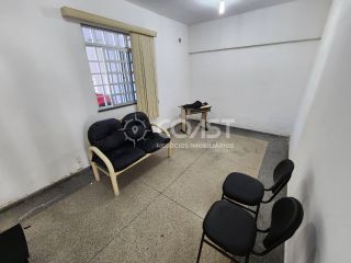 Imóvel Comercial com 10 salas para alugar, na Coroa do Meio.