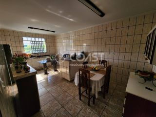Imóvel Comercial com 10 salas para alugar, na Coroa do Meio.