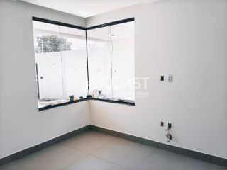Casa Para Vender com 3 quartos 1 suítes no bairro Aruana