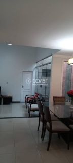 Vendo excelente casa no Condomínio Rota do Sol