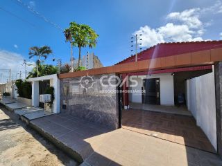 Alugo uma excelente casa com 3/4 na Aruana