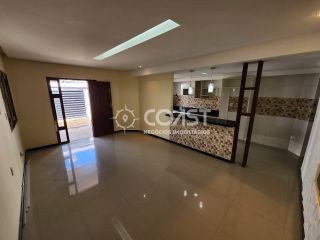 Alugo uma excelente casa com 3/4 na Aruana